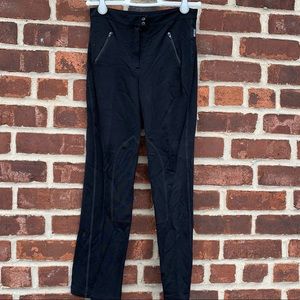 Anti-flirt leggings with zippered pockets!